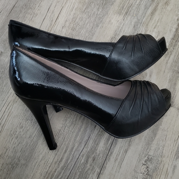 Women's High Heels - Picture 1 of 4